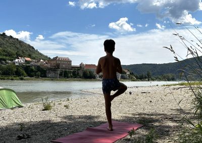 yoga am strand wachau